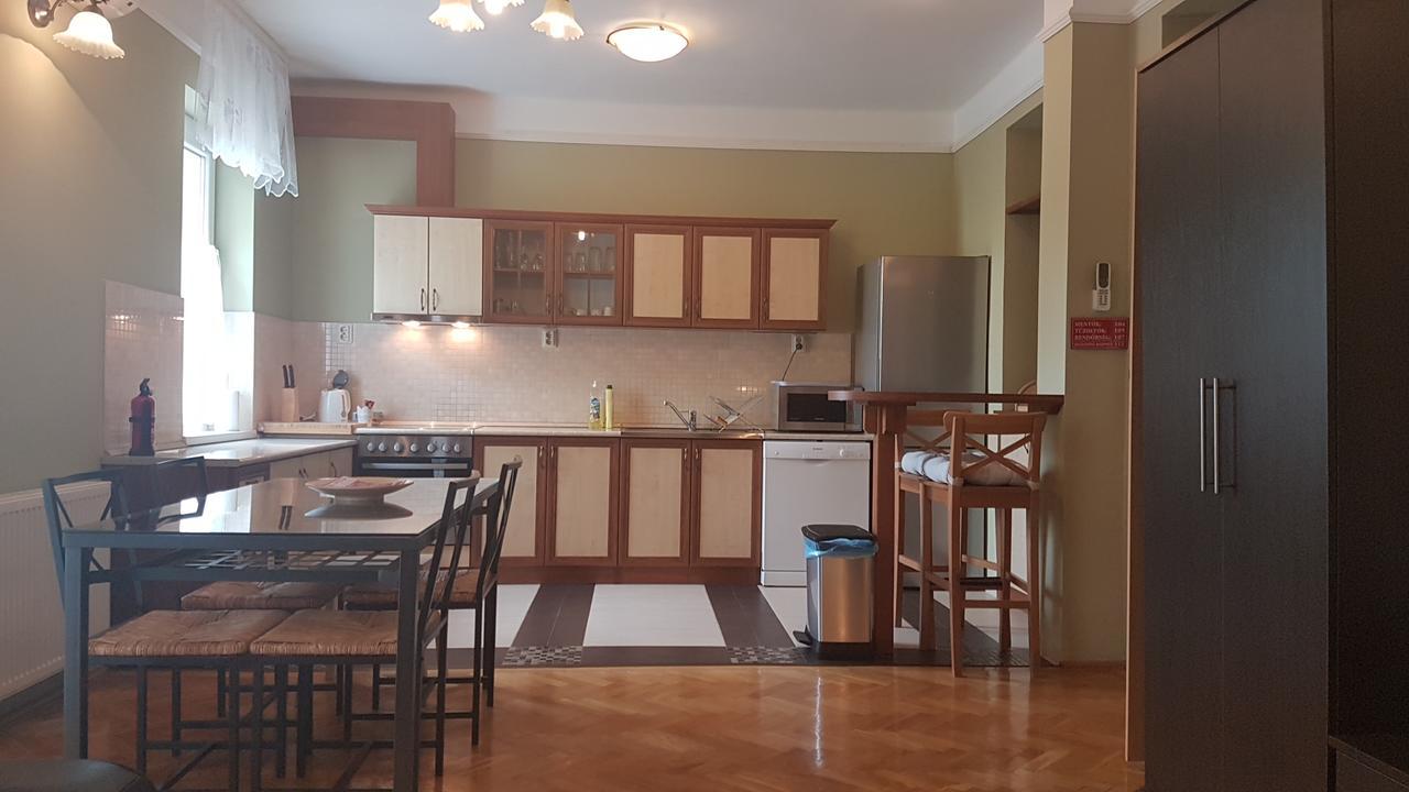 Sugar Apartman Дебрецен Екстериор снимка
